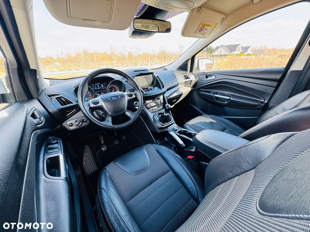 Ford Kuga 1.5 EcoBoost 2x4 Individual - 28