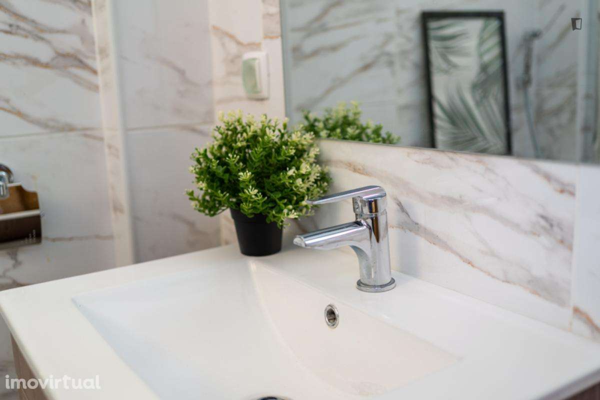 Quarto - localizado em Campo de Ourique Lisbon - Grande imagem: 3/18