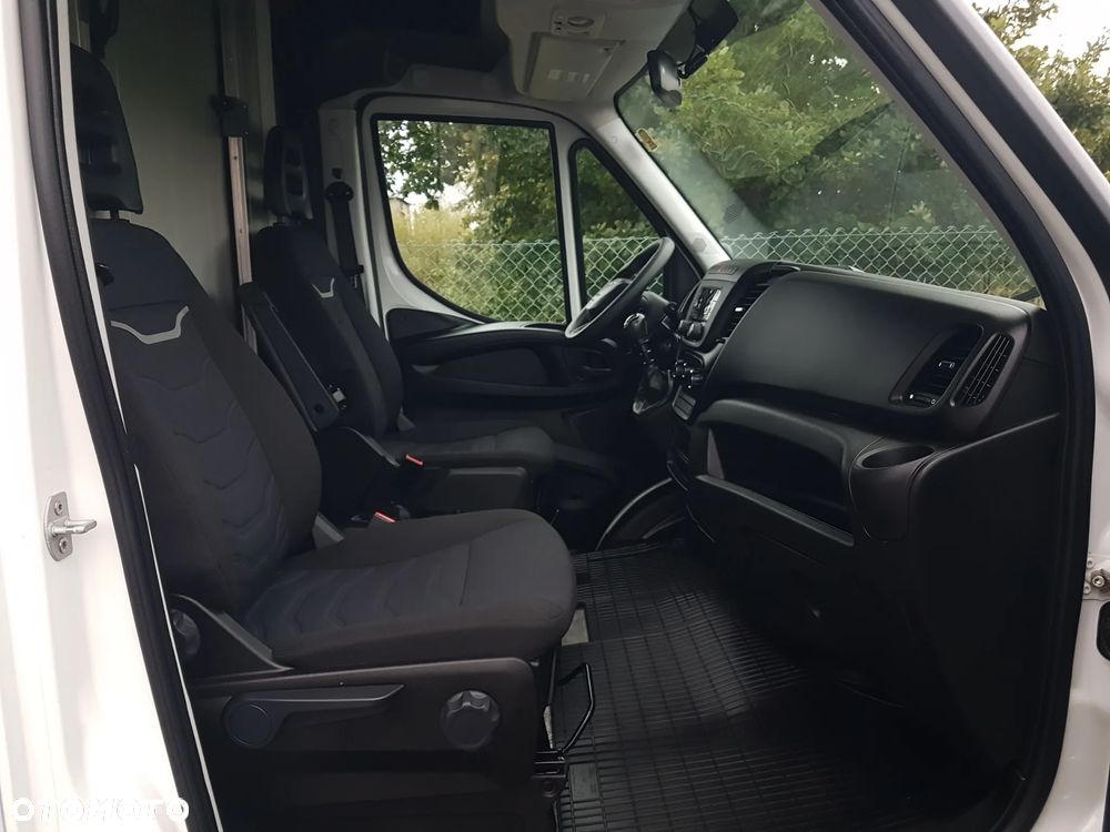 Iveco DAILY KONTENER NISKOPODŁOGOWY 4,43x2,23x2,42 SKLEP FOODTRUCK BAR KLIMA KONIOWÓZ KAMPER - 22