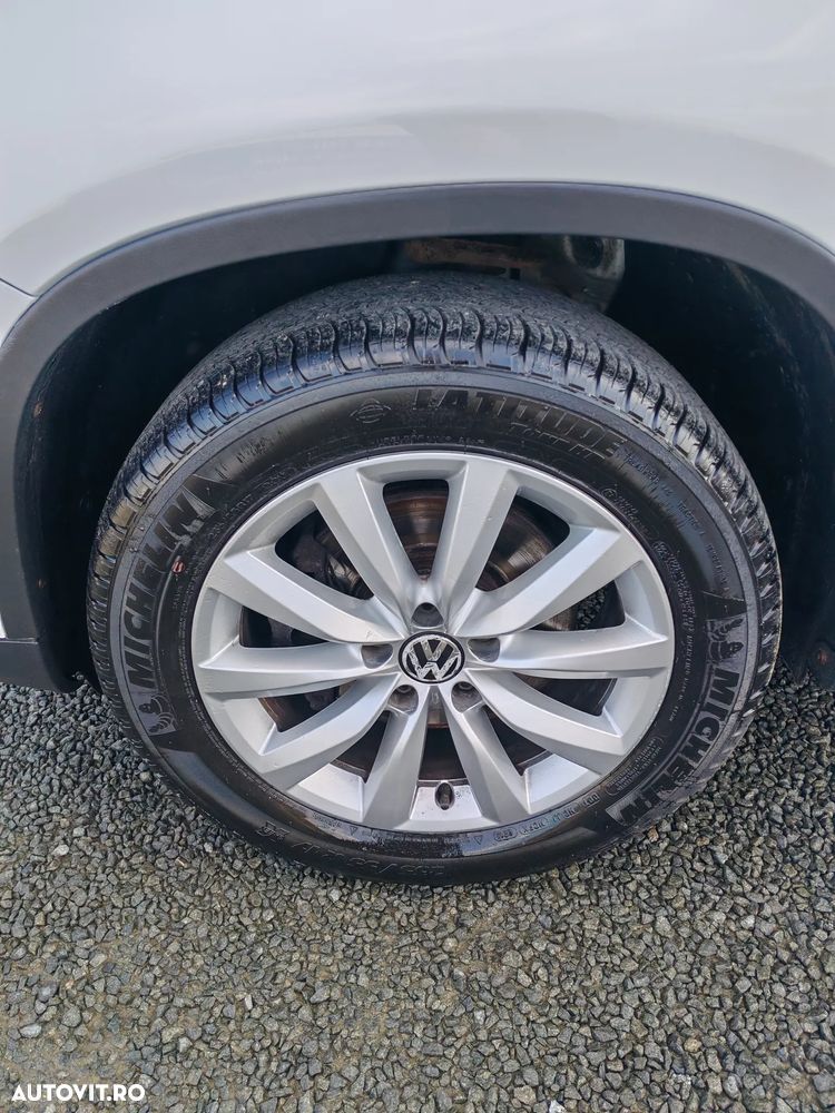 Volkswagen Tiguan 2.0 TDI DPF BlueMotion Technology Sport & Style - 8