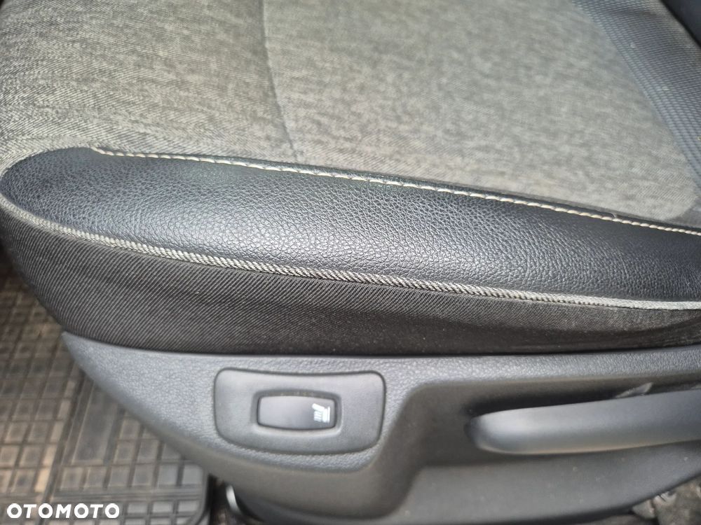Renault Captur - 25