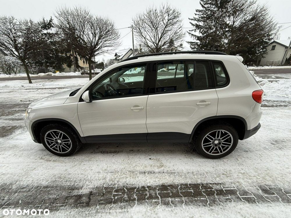 Volkswagen Tiguan - 10