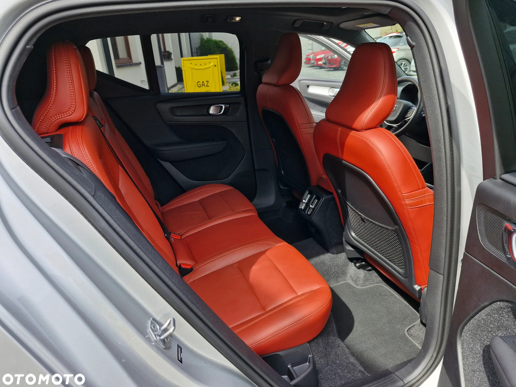Volvo XC 40 T5 AWD Momentum Pro - 18