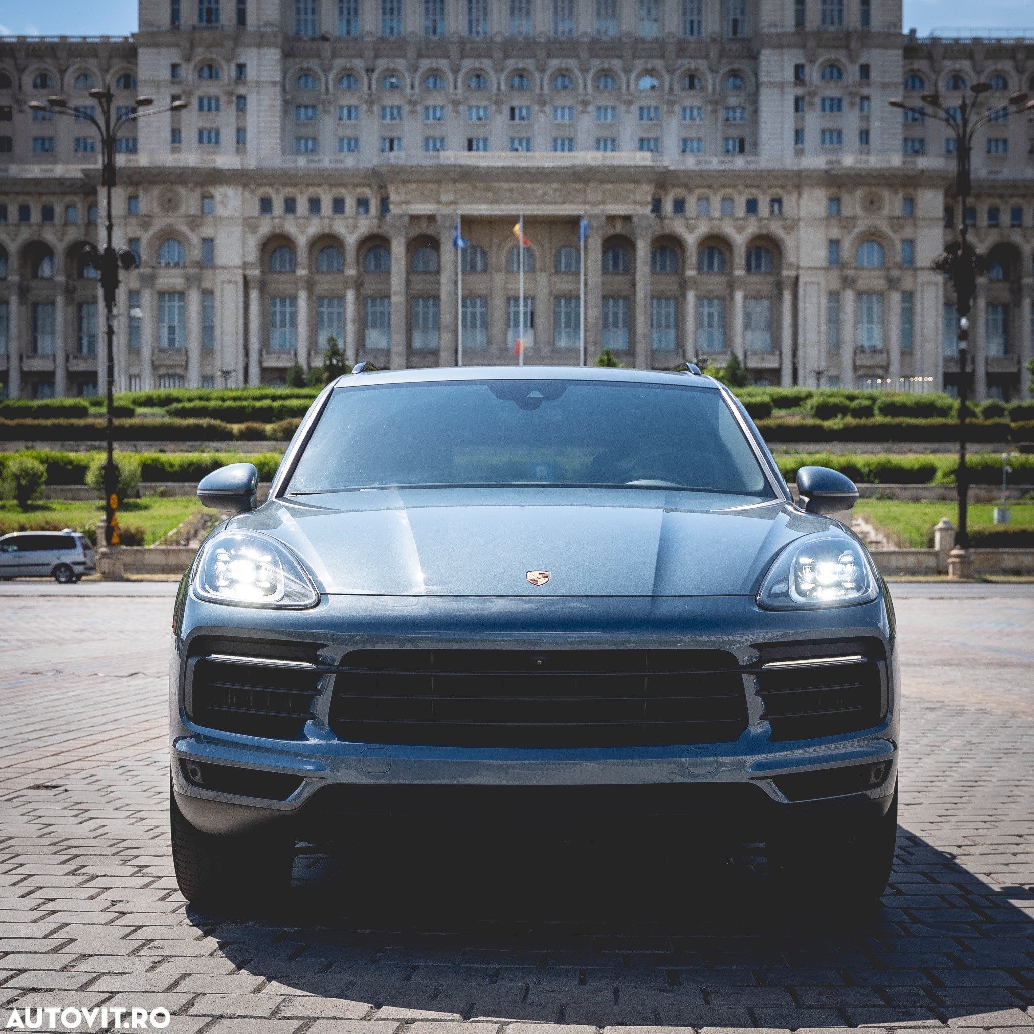 Porsche Cayenne S - 2