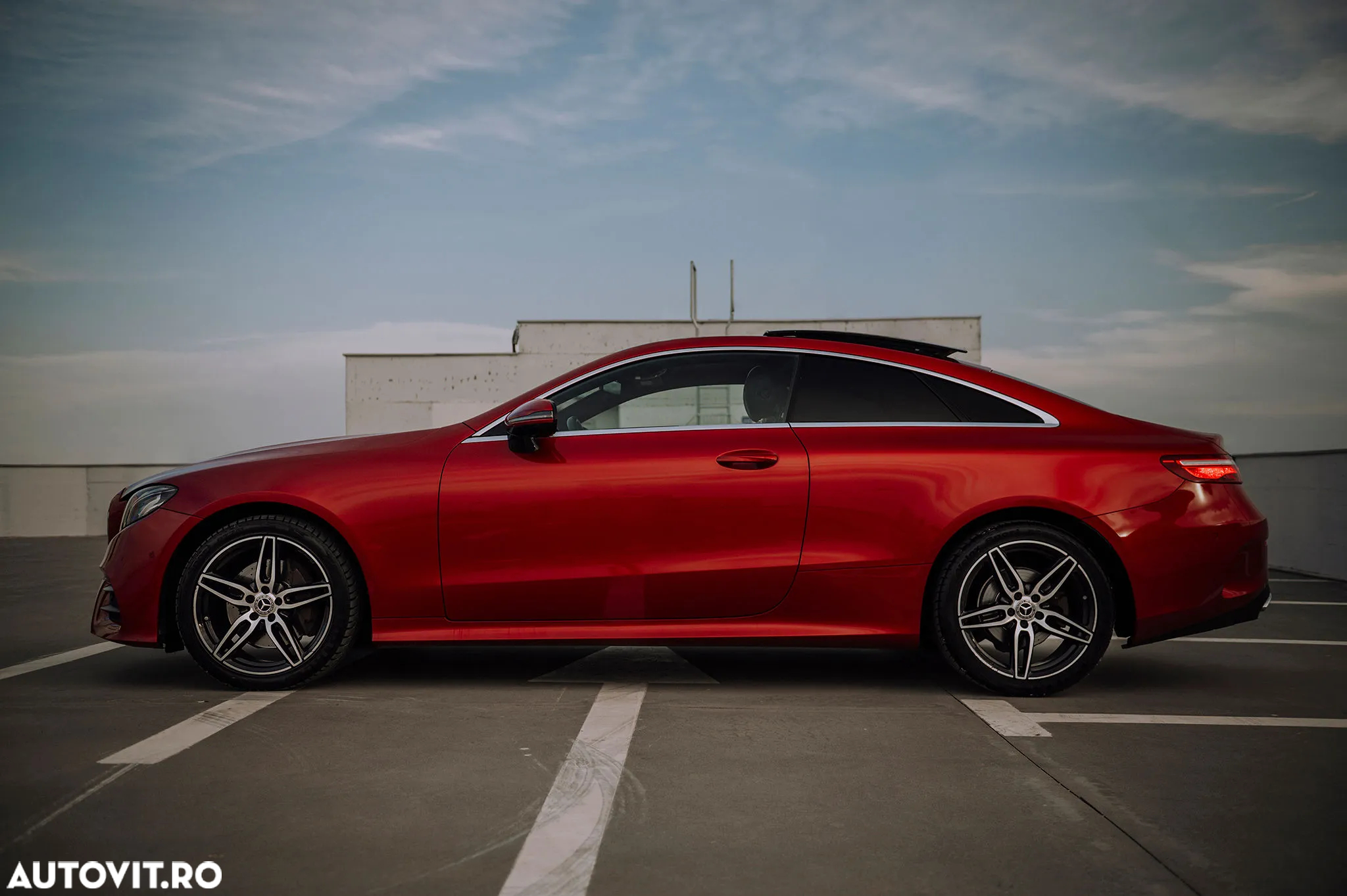 Mercedes-Benz E 220 d Coupe 9G-TRONIC AMG Line - 10