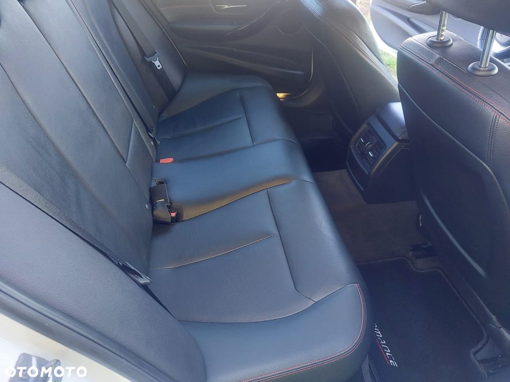 BMW Seria 3 328i Sport Line - 16