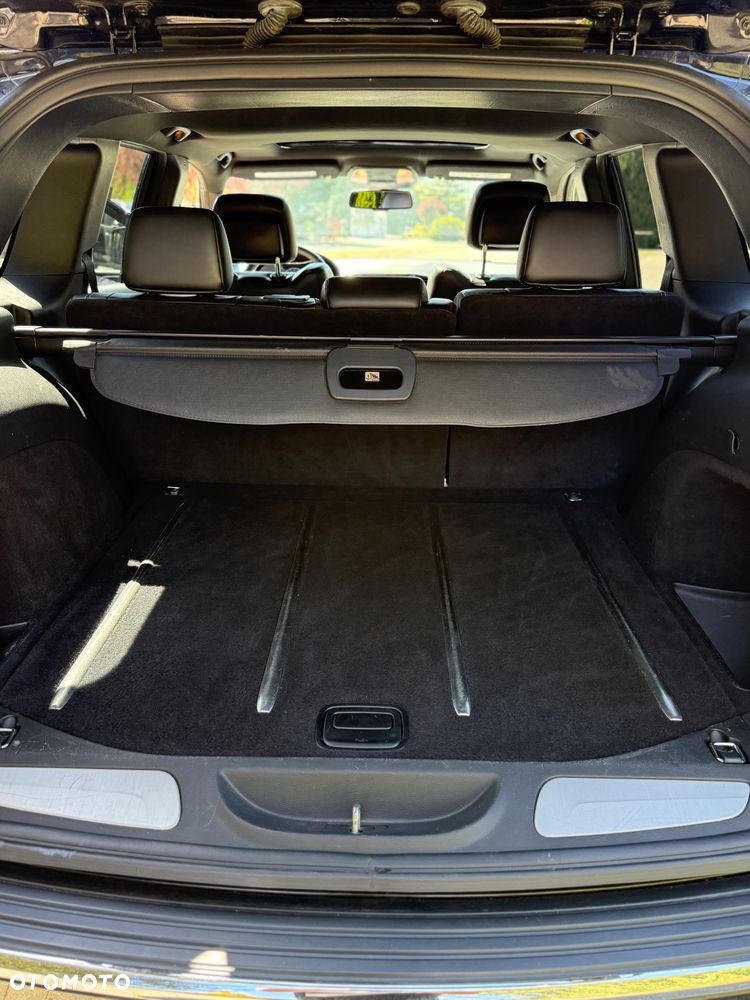 Jeep Grand Cherokee - 9