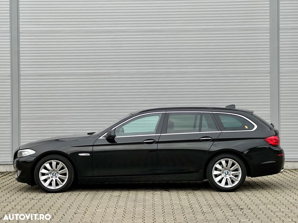 BMW Seria 5 525d Touring Aut. - 2