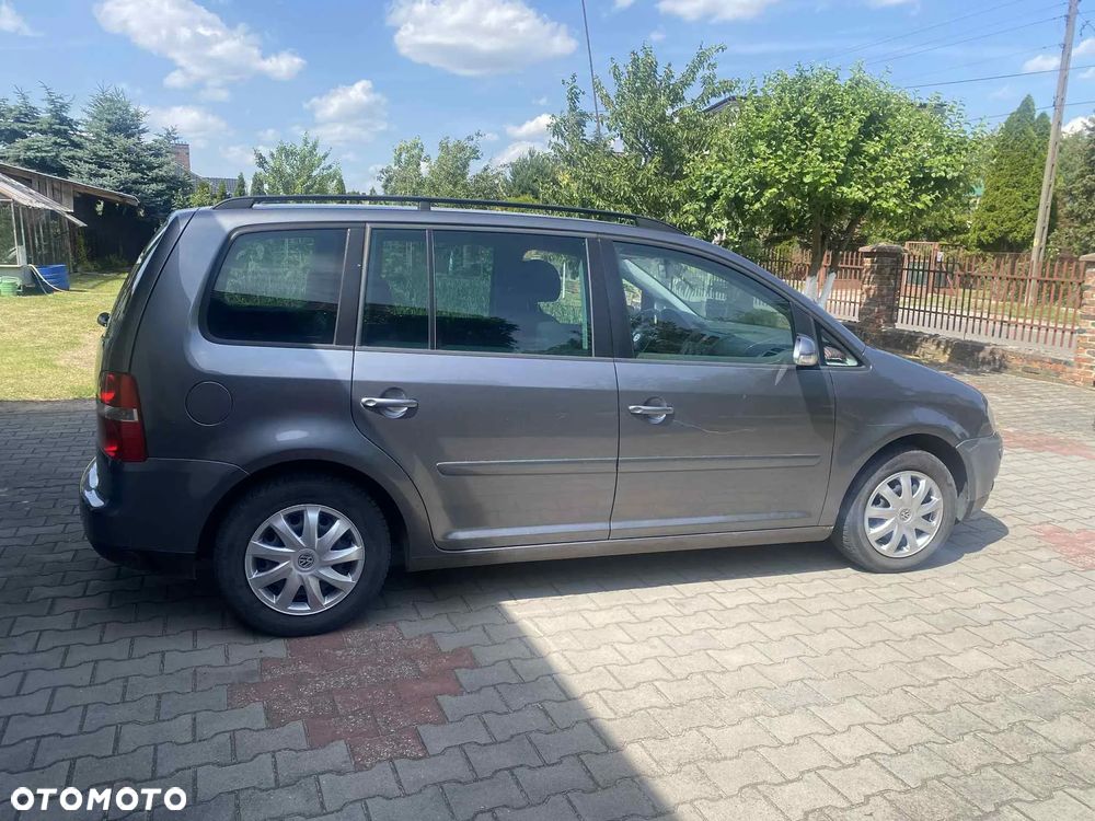 Volkswagen Touran 1.6 Trendline - 2