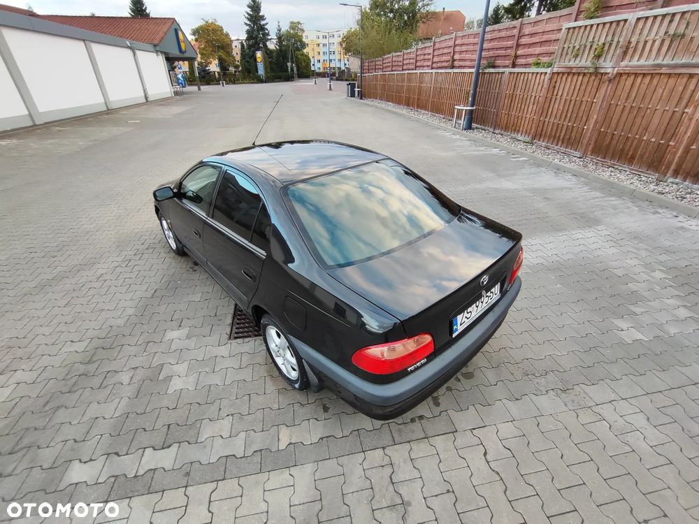 Toyota Avensis 2.0 VVT-i Sol - 5
