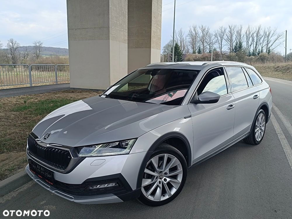 Skoda Octavia 2.0 TDI DSG 4x4 Scout - 2