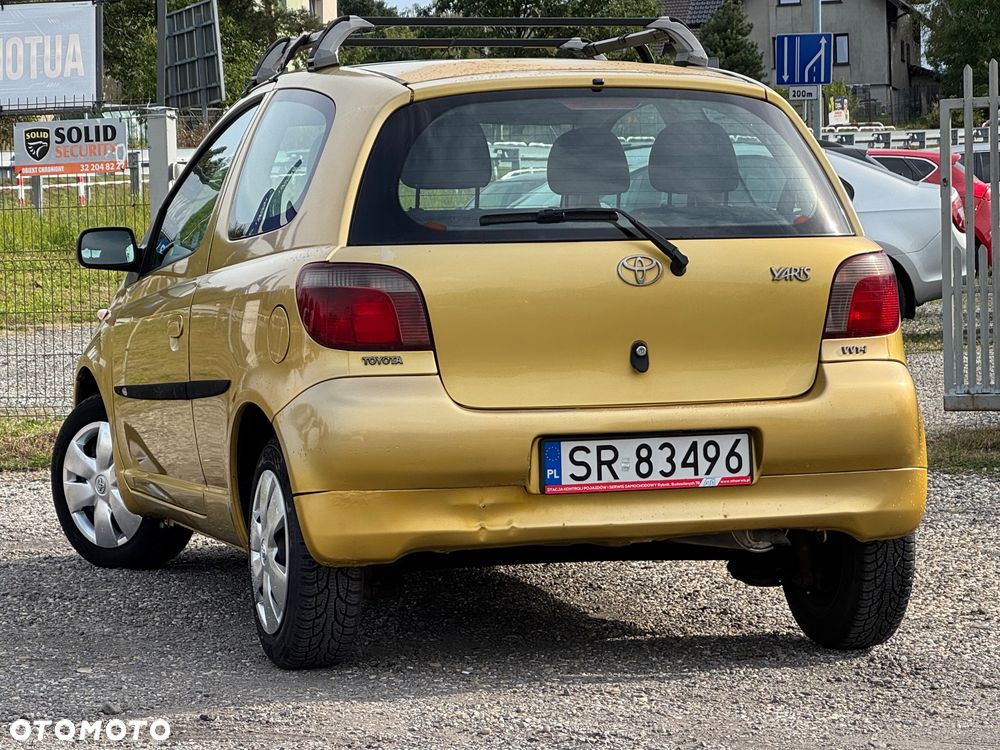 Toyota Yaris 1.0 Luna - 4