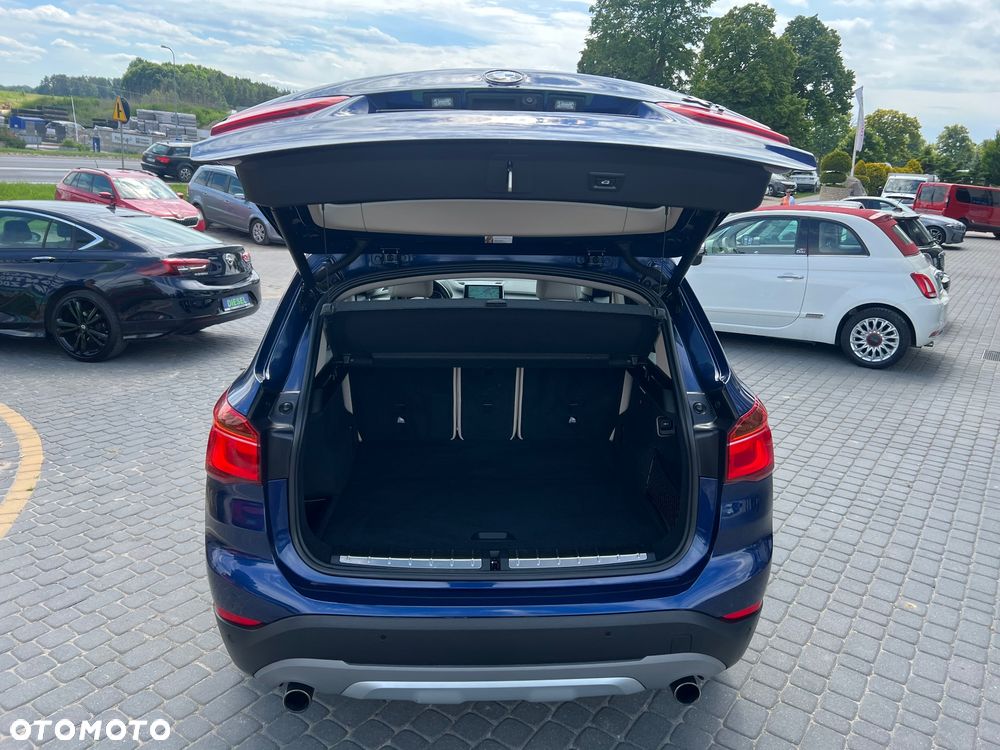 BMW X1 sDrive20i Advantage sport - 22