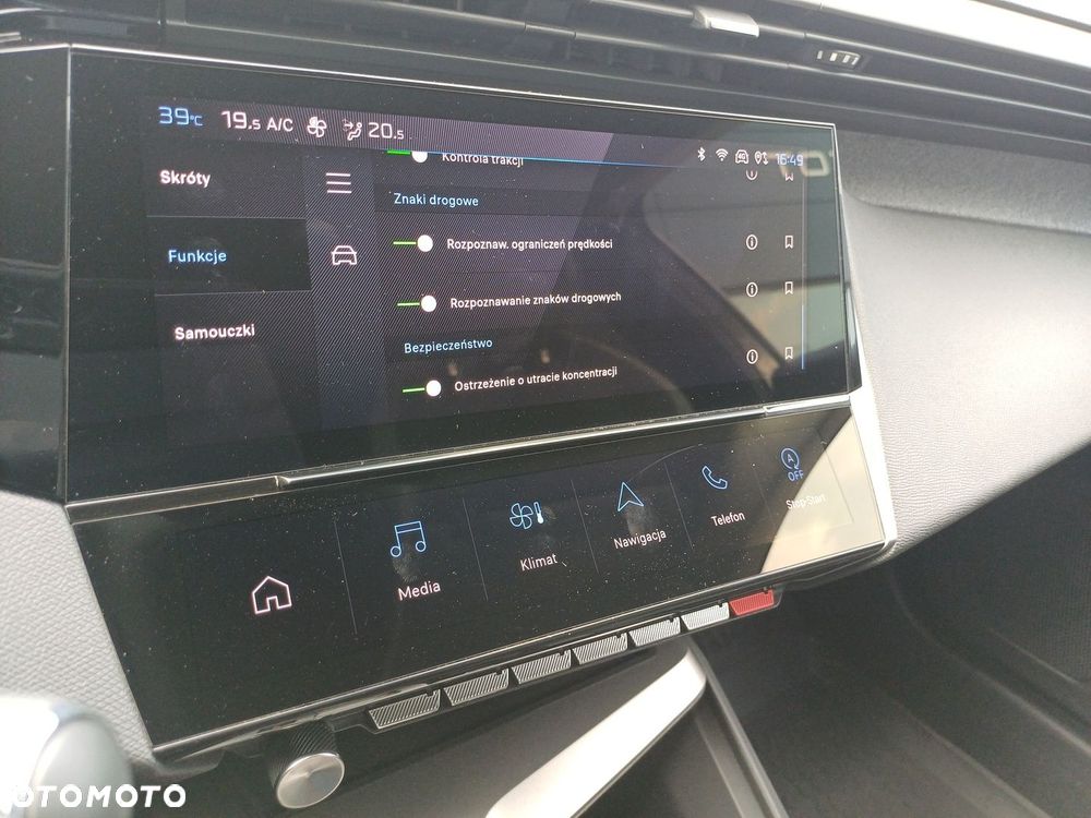 Peugeot 308 - 24