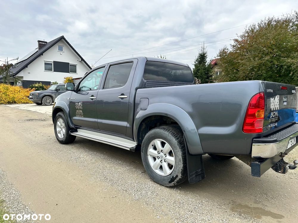 Toyota Hilux 2.5 D-4D DLX - 3