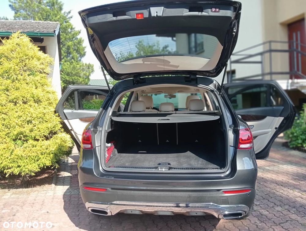 Mercedes-Benz GLC 300 4Matic 9G-TRONIC - 9