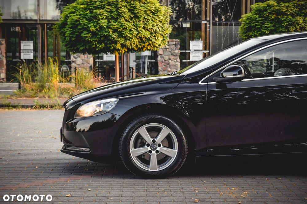Volvo V40 D2 Momentum - 11