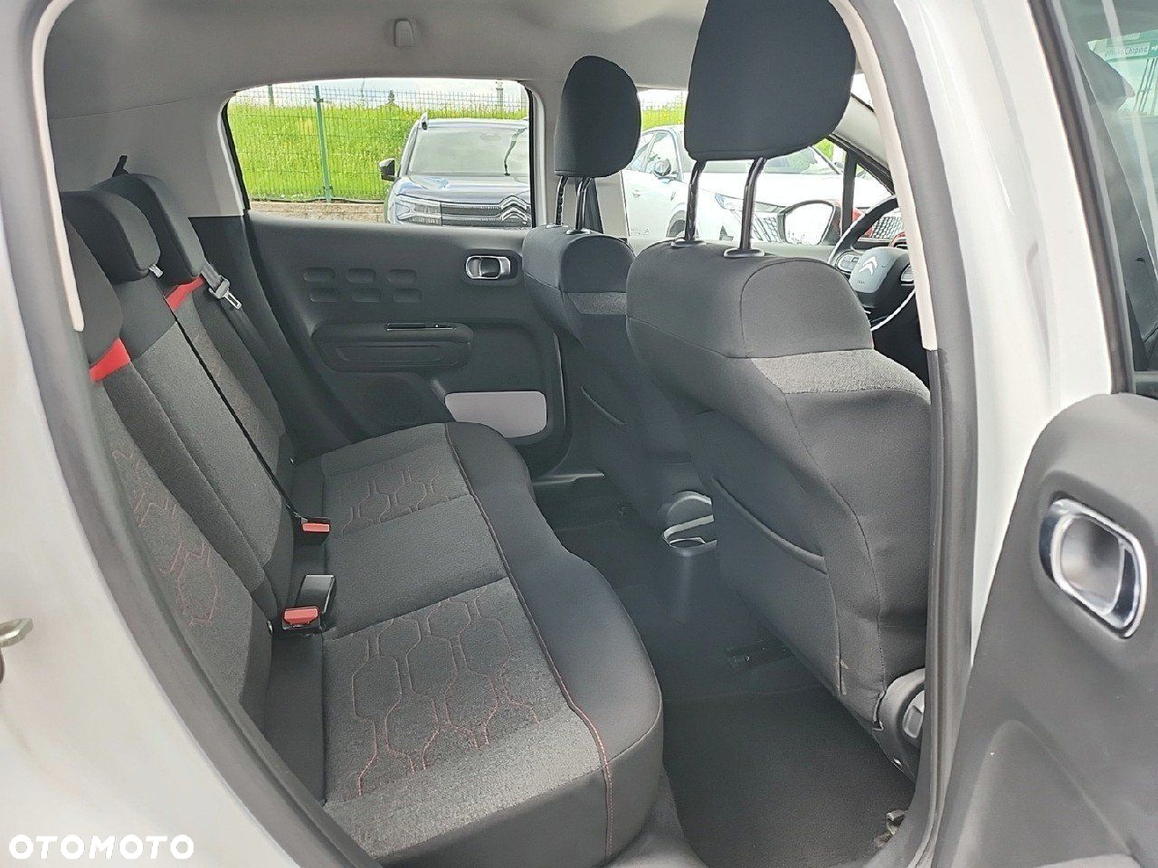 Citroën C3 1.2 PureTech GPF Shine S&S - 13