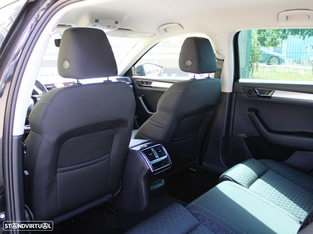 Skoda Superb Break 2.0 TDI Ambition DSG - 52