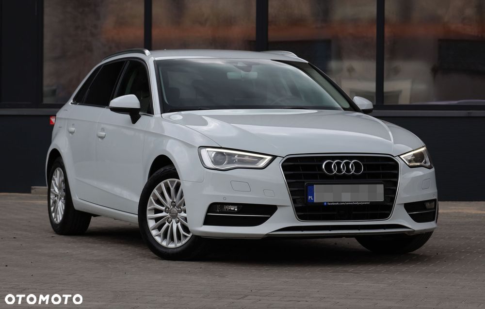 Audi A3 Sportback 1.4 TFSI Ambiente - 2