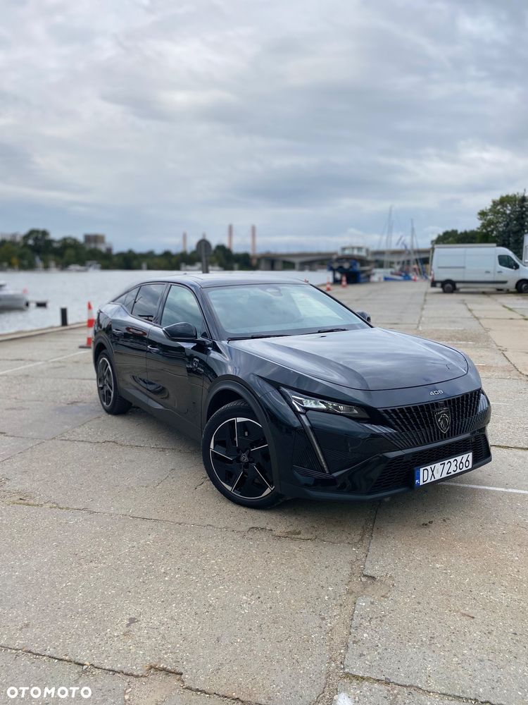 Peugeot 408