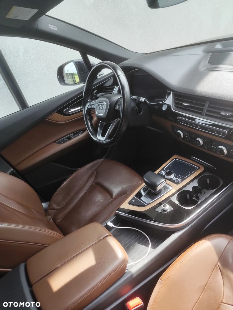 Audi Q7 - 22