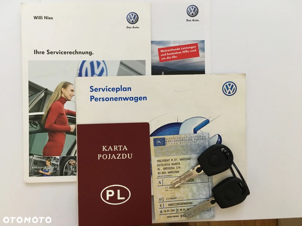 Volkswagen Passat 1.6 GL - 19