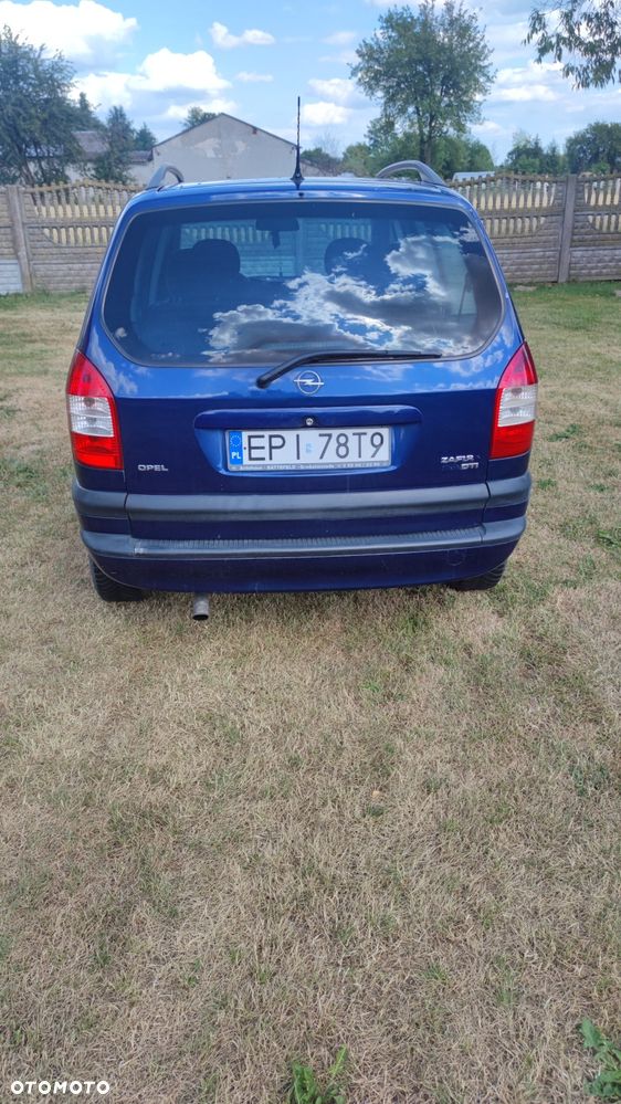 Opel Zafira - 3