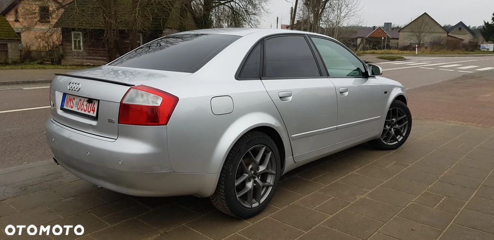 Audi A4 Limousine 1.6 - 4