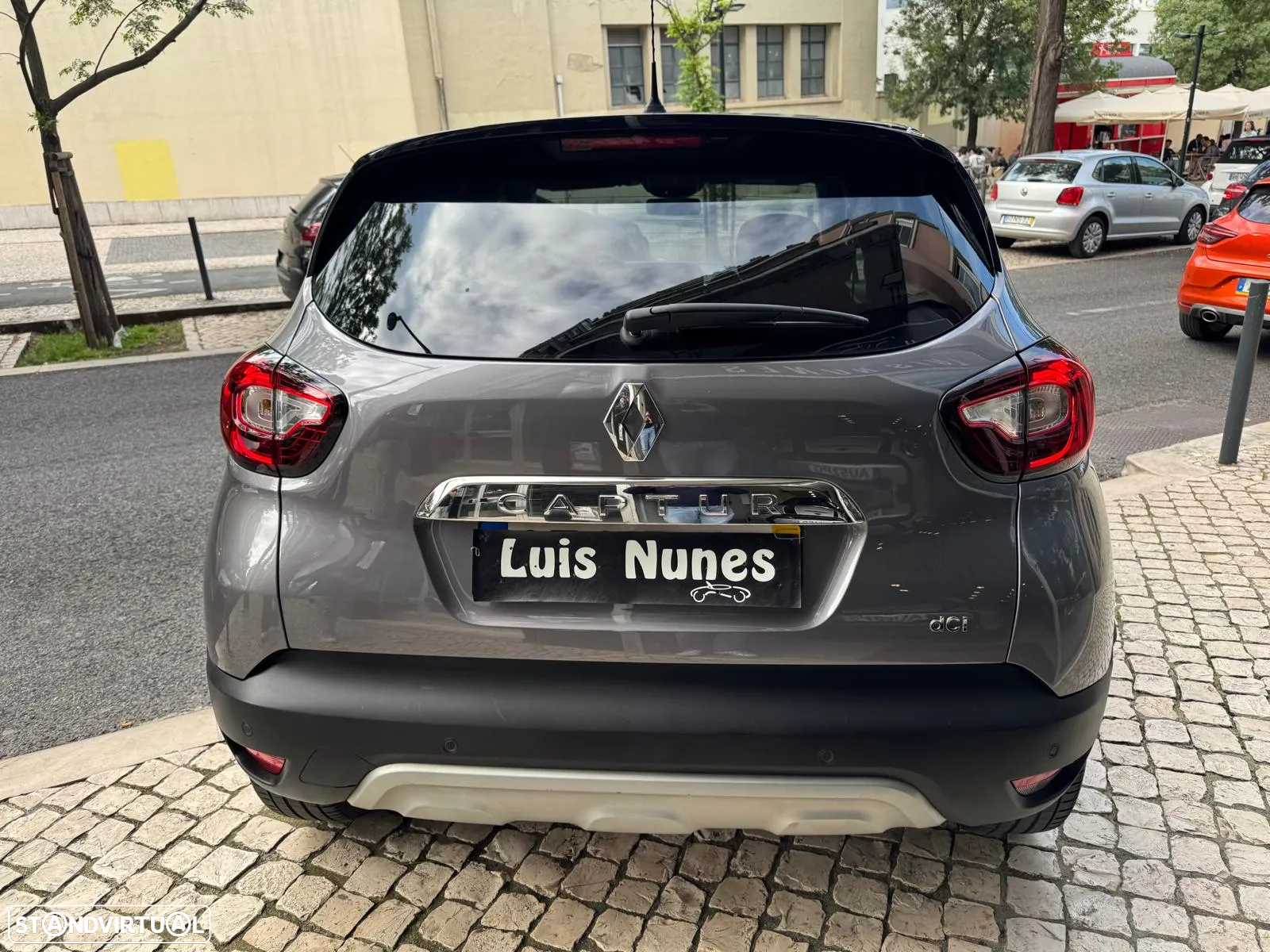 Renault Captur 1.5 dCi Exclusive EDC - 10