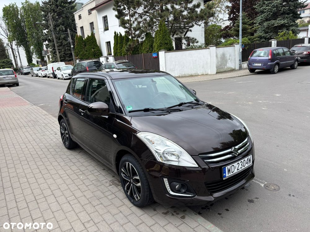 Suzuki Swift 1.2 Dualjet Allgrip Comfort - 4