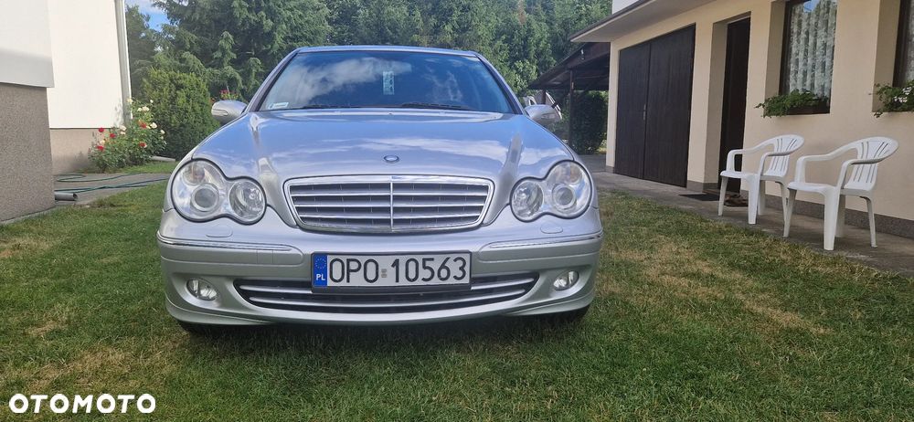 Mercedes-Benz Klasa C 200 Kompressor Sport Edition - 11