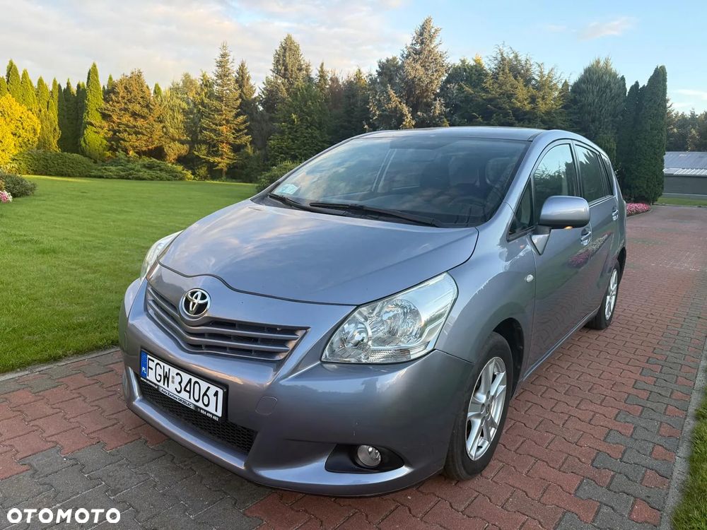 Toyota Verso 2.0 D-4D Executive - 1
