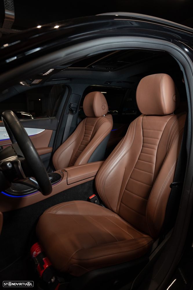 Mercedes-Benz E 300 e AMG Line - 11