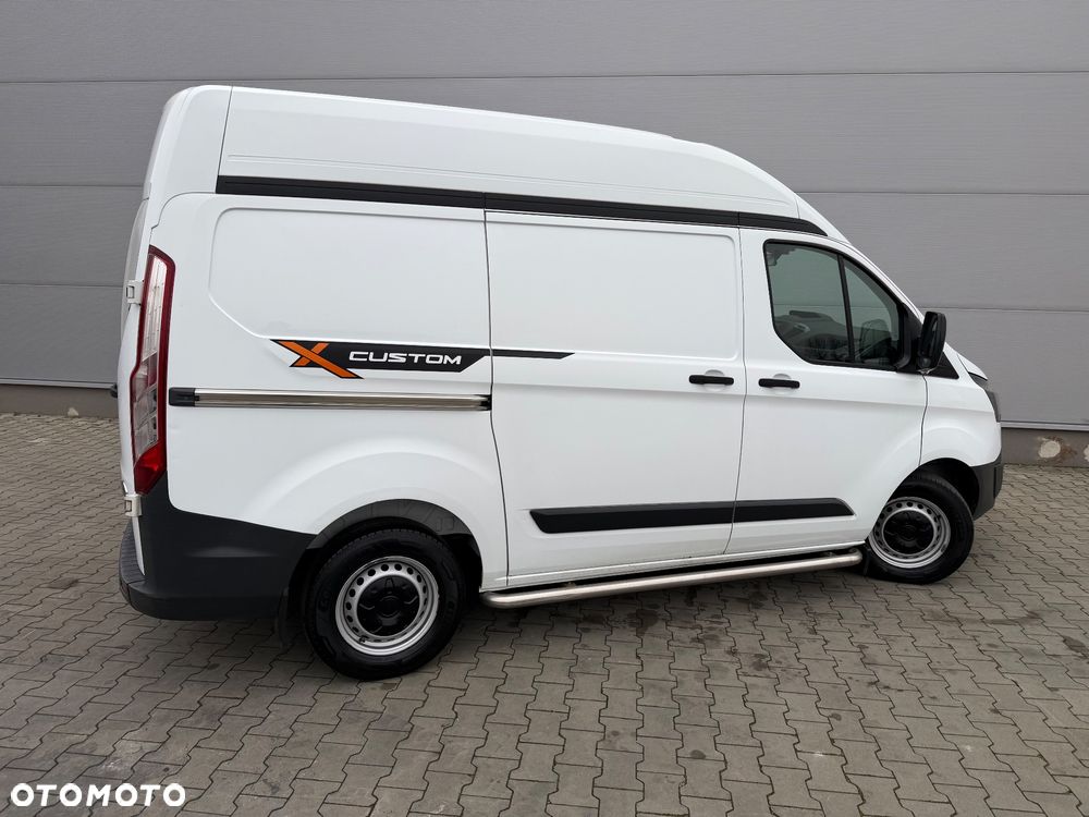 Ford TRANSIT CUSTOM - 13