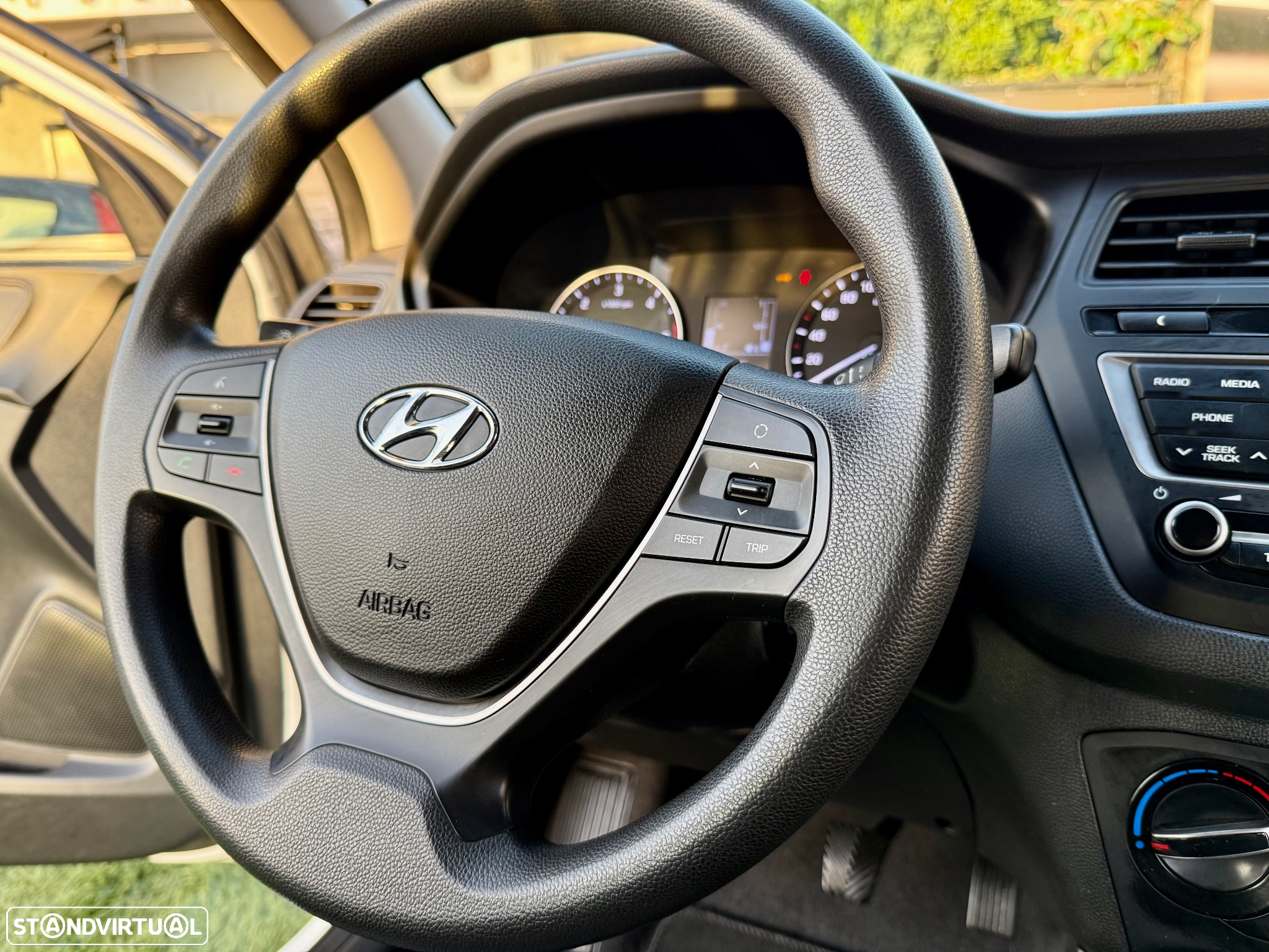 Hyundai i20 1.1 CRDi Blue Access+Bluetooth - 51