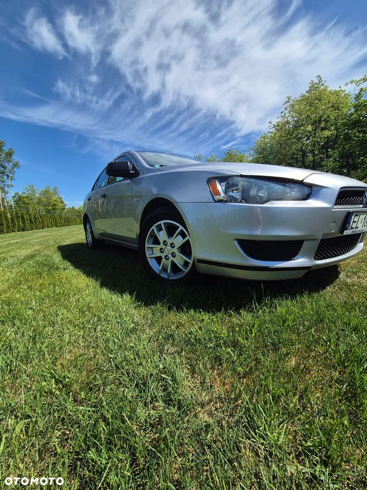 Mitsubishi Lancer 1.5 - 16