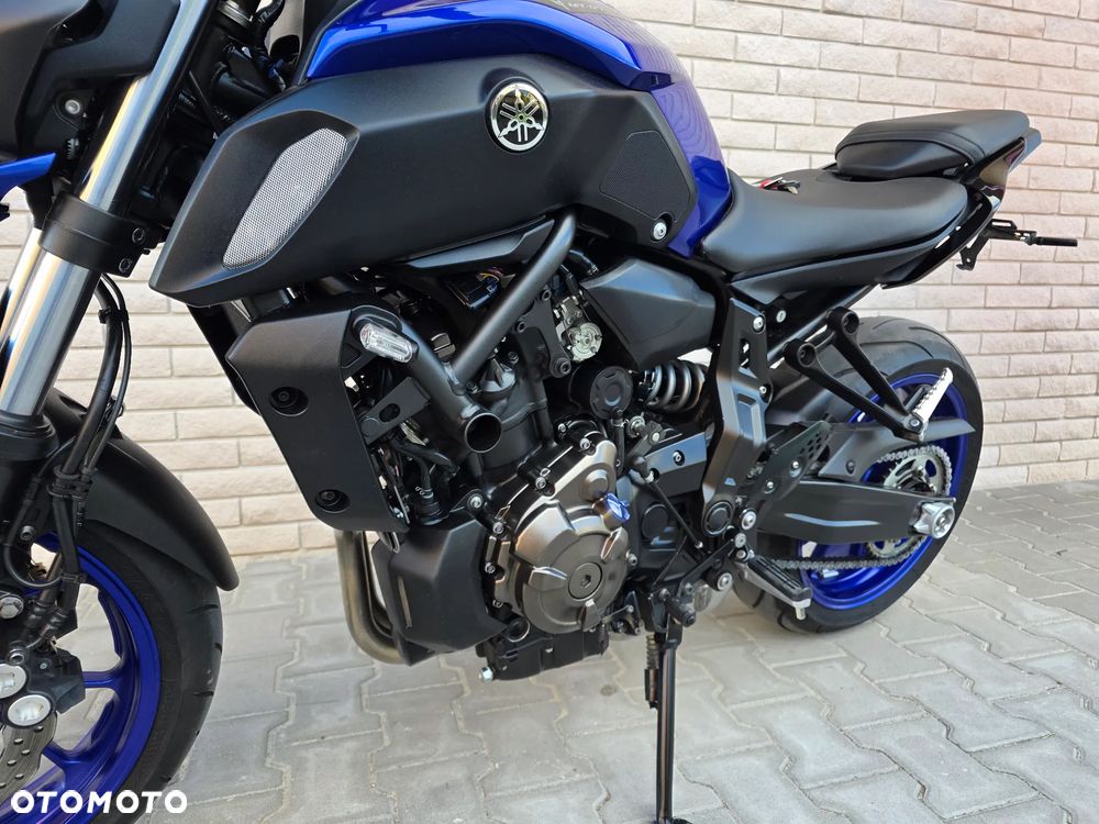 Yamaha MT - 7