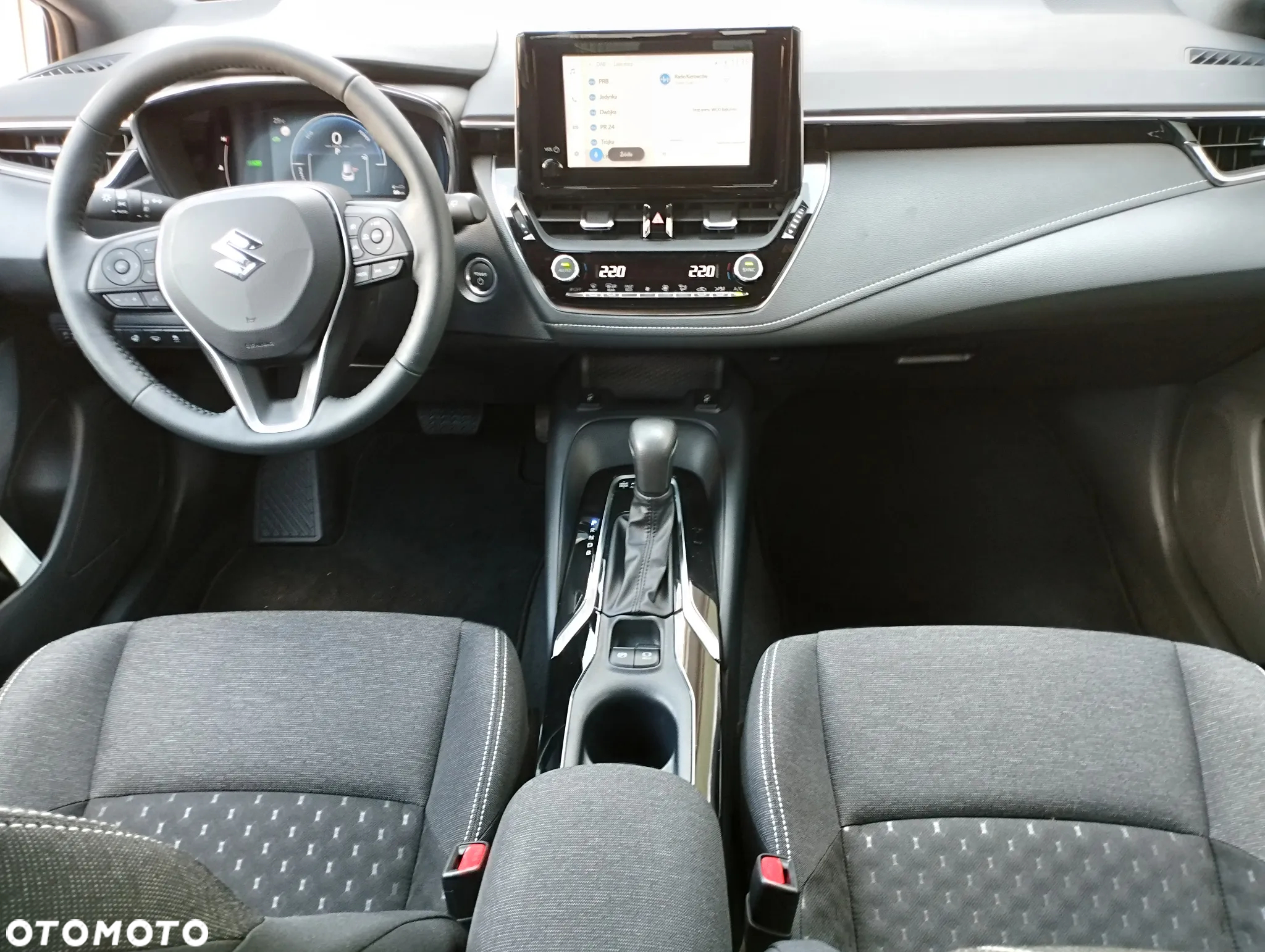 Suzuki Swace 1.8 Hybrid Premium Plus CVT - 19