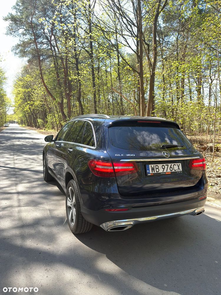 Mercedes-Benz GLC 300 4Matic 9G-TRONIC - 4