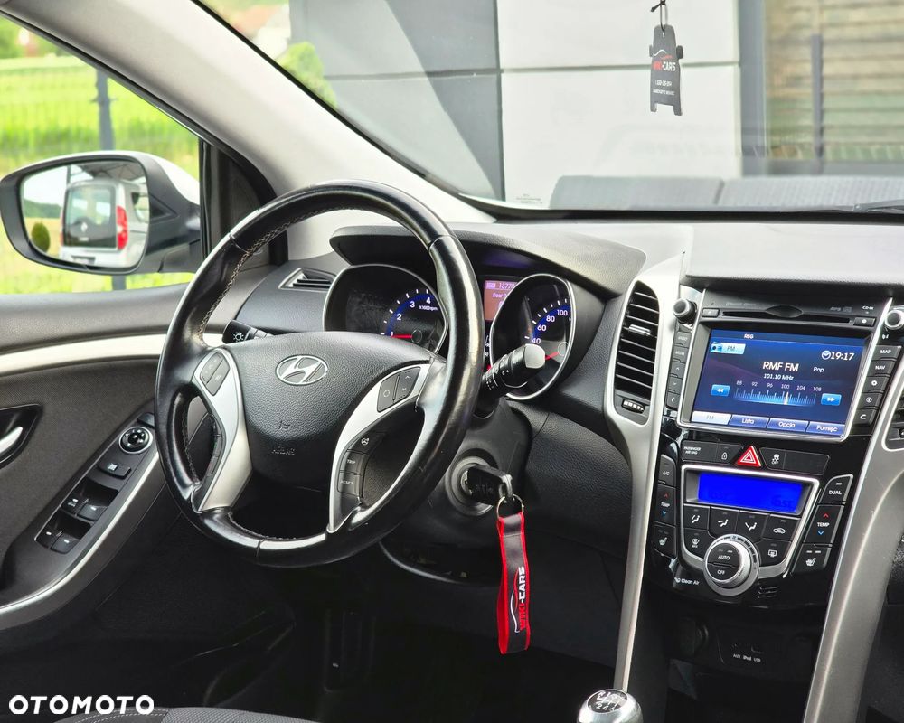 Hyundai i30 1.4 Fifa World Cup Edition - 25