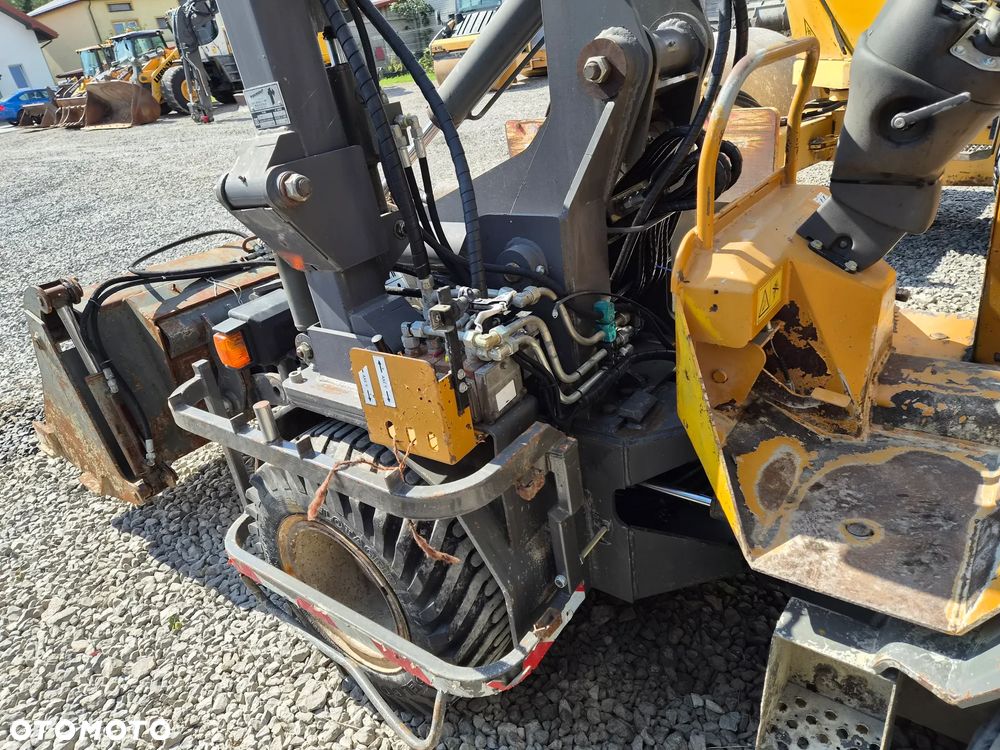 Liebherr L550 - 10