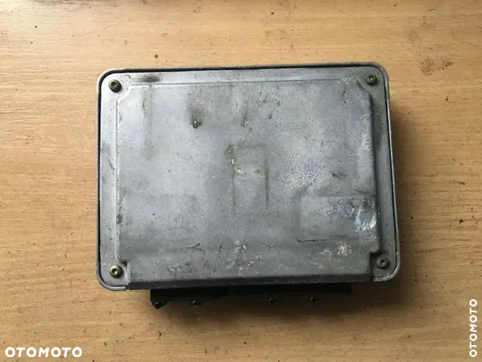 Komputer sterownik silnika Volkswagen Passat B5 038906018D - 3