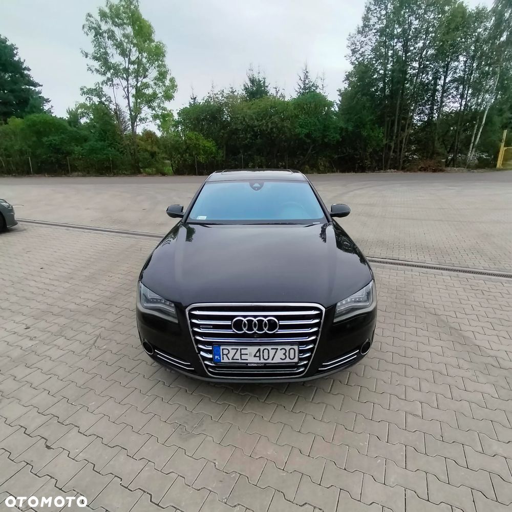 Audi A8 - 1