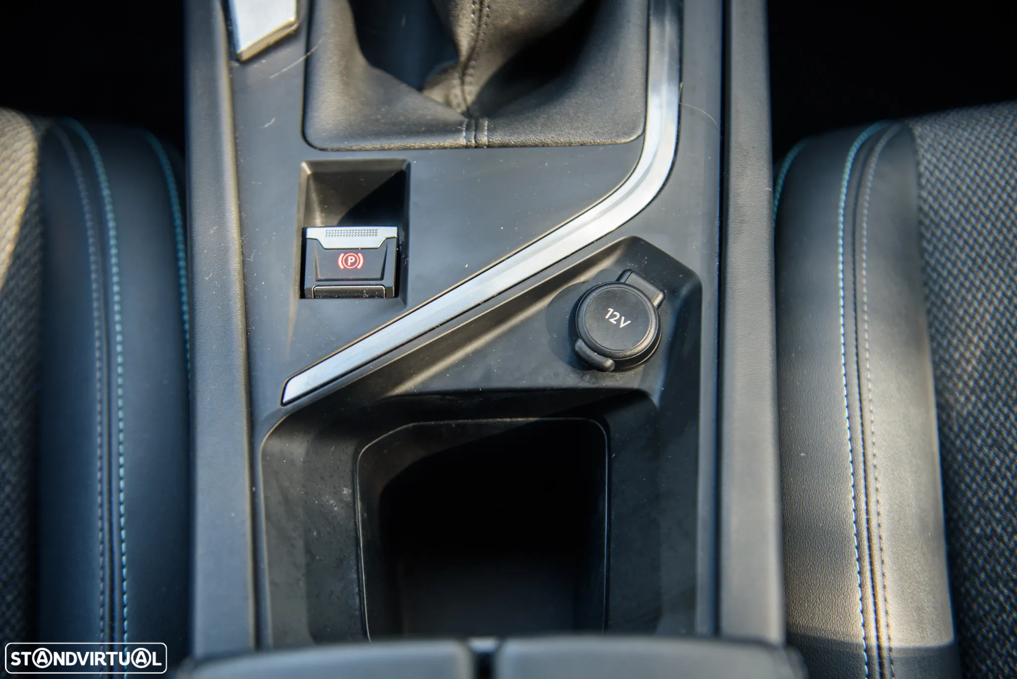 Peugeot 308 1.2 PureTech Allure Full LED - 55