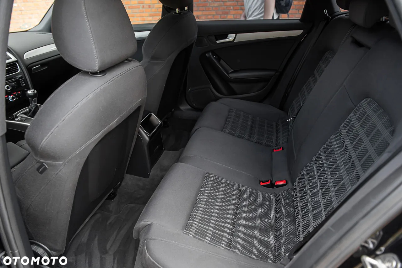 Audi A4 Avant 2.0 TFSI quattro S line Sportpaket - 25