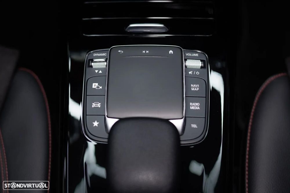 Mercedes-Benz A 250 e 8G-DCT AMG Line Advanced - 32