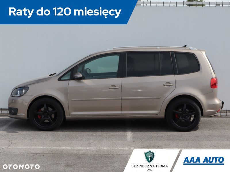 Volkswagen Touran - 4