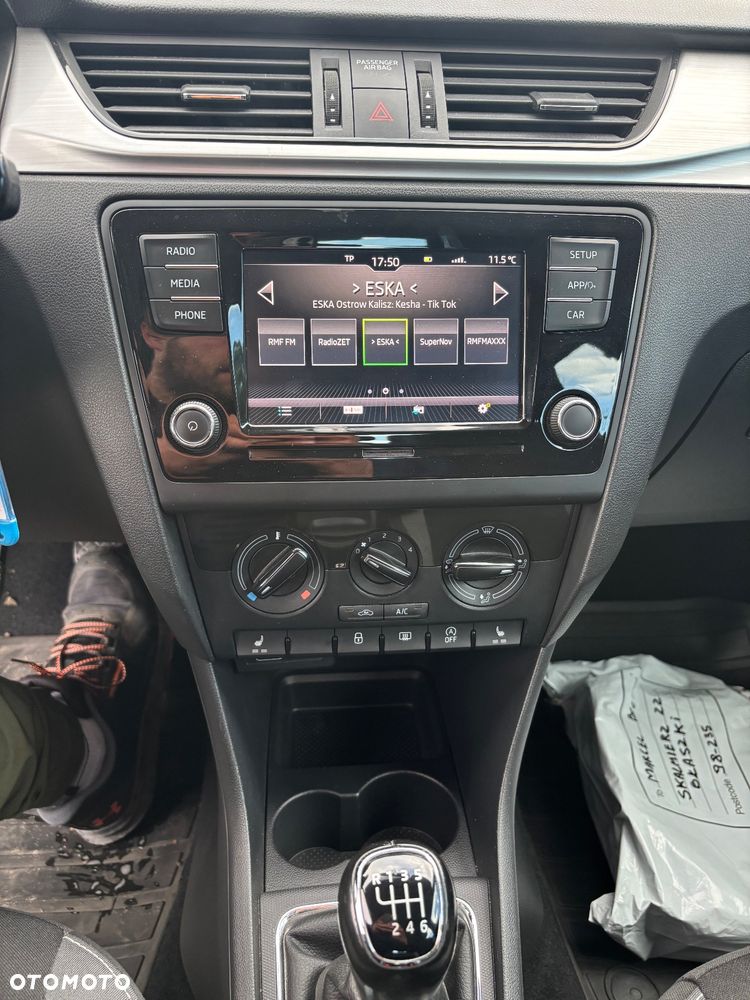 Skoda RAPID 1.0 TSI Drive - 6