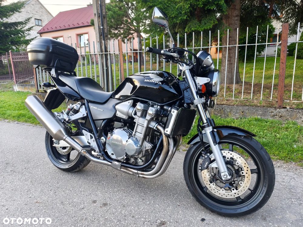 Honda CB - 2
